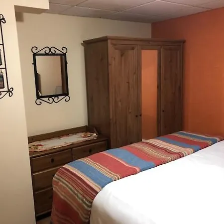 Bear Cub Lodging-3